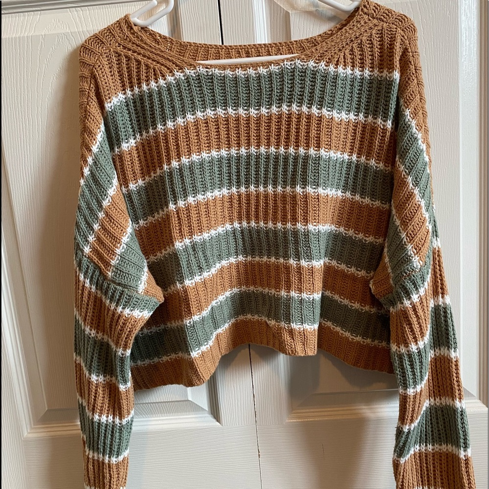 American Eagle Sweater